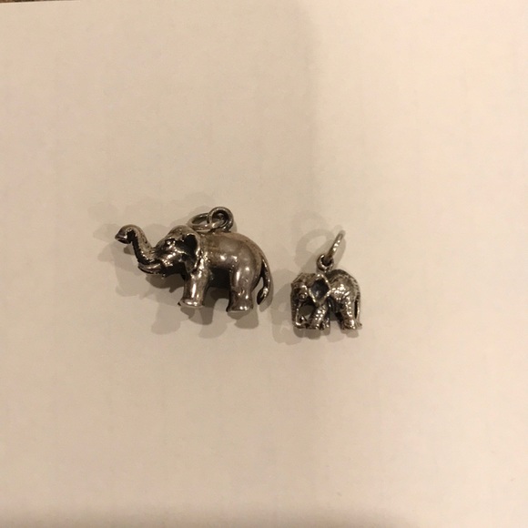 Solid sterling silver elephant pendants 🐘 - Picture 2 of 4
